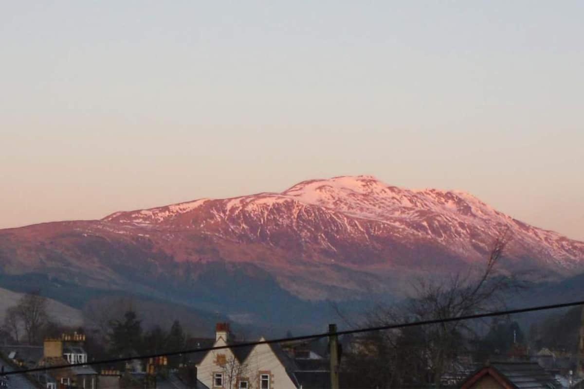 Andreu Cottage Callander Bagian luar foto